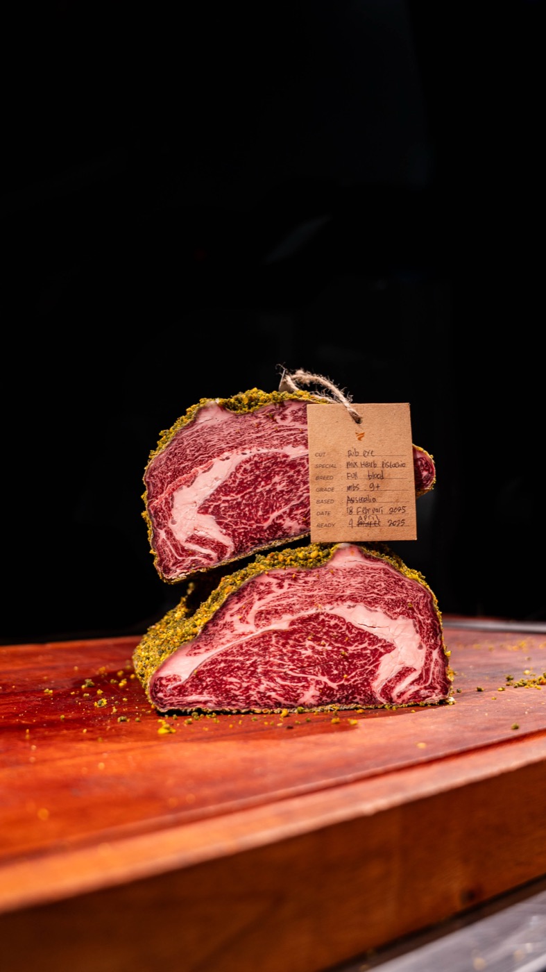 Mix Herb Pistachio Dry-Aged dry-aged, view 2