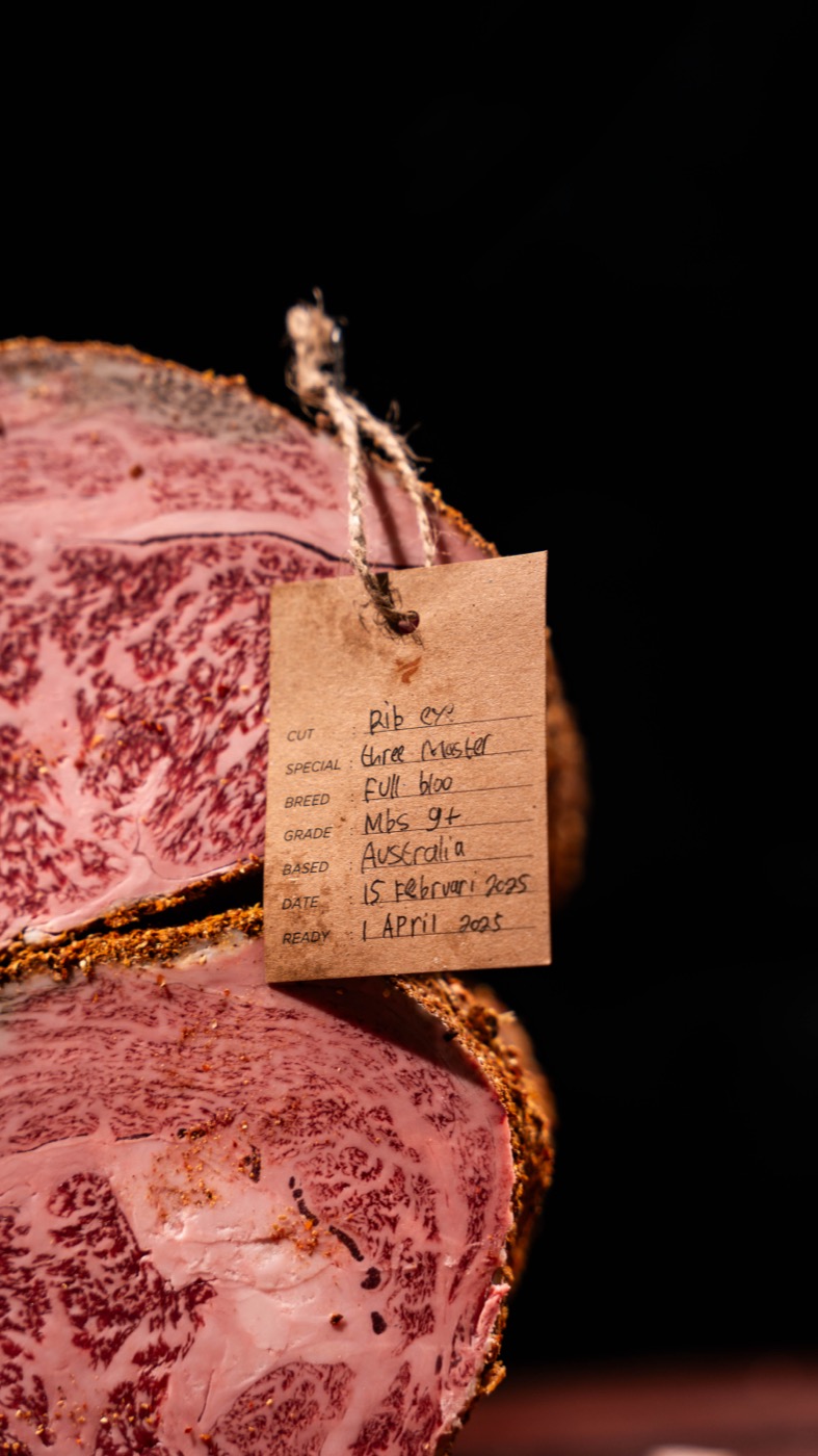 Three Master Dry-Aged dry-aged, view 2